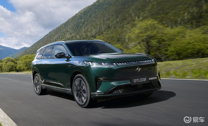 20 万级六座大舒适家对决:eπ008对比零跑C16