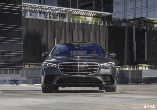 2022奔驰S级墨版售价154万起