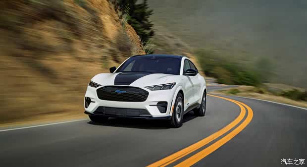 福特电马GT加州特别版官图 这一抹新增的蓝让人心动 3.57秒破百