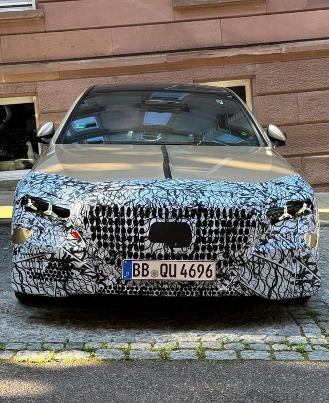 明年亮相！迈巴赫S级中期改款，搭“三叉星徽大灯”+内饰大改