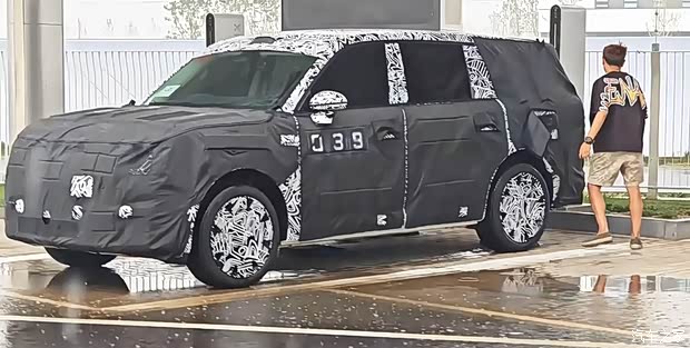 小米YU9等 小米汽车即将推出3款重磅新车 排队交车盛况即将重现