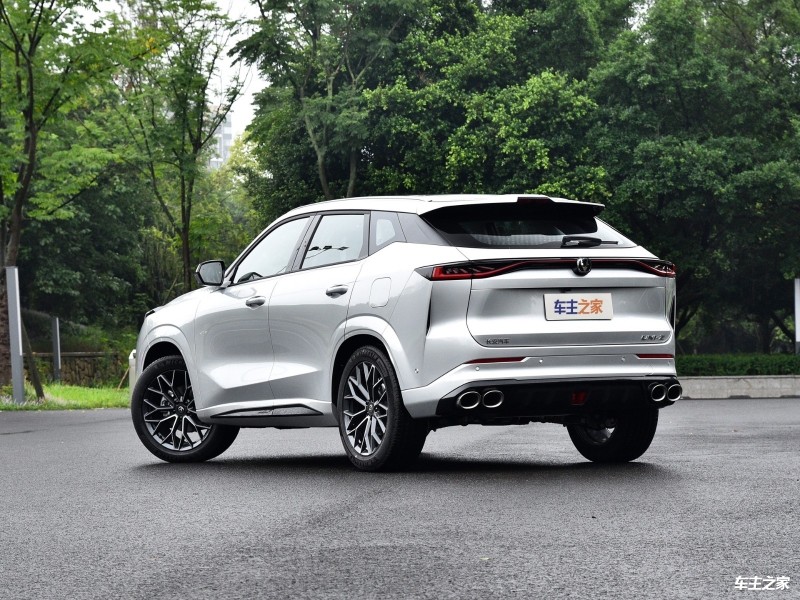 长安UNI-Z 全部在售 2025款成都长安UNI-Z最高让利1.70万元 仅8.39万可入手