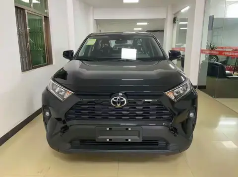 注意了！因黑屏且无法恢复等风险，超1万台丰田RAV4被召回