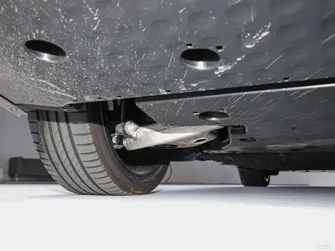 丰田开始堆料了？静态体验铂智7