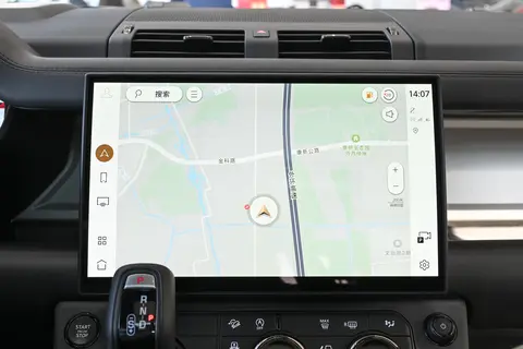 硬派豪华的全能表现——路虎卫士动态驾驶体验