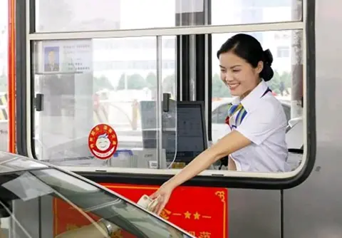 2026年高速公路免费通行日总共24天，有网友提出了一个很好的建议