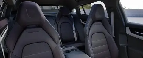 26款保时捷帕拉梅拉上市，大幅降价增配，力度“浮夸”！