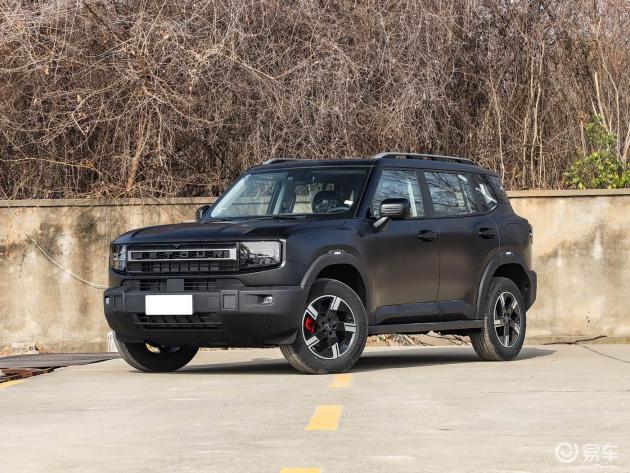 全新奇瑞版“大狗”正式上市！限时焕新价10.79万元起，搭载鲲鹏2.0T发动机及四驱系统。